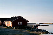 Le isole Lofoten Norvegia. Nei pressi di Andenes (Andoya) alla luce del sole di mezzanotte. 